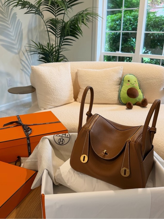 Hermes Handbags - Like New Hermes Lindy 26 Brown Leather Handbag